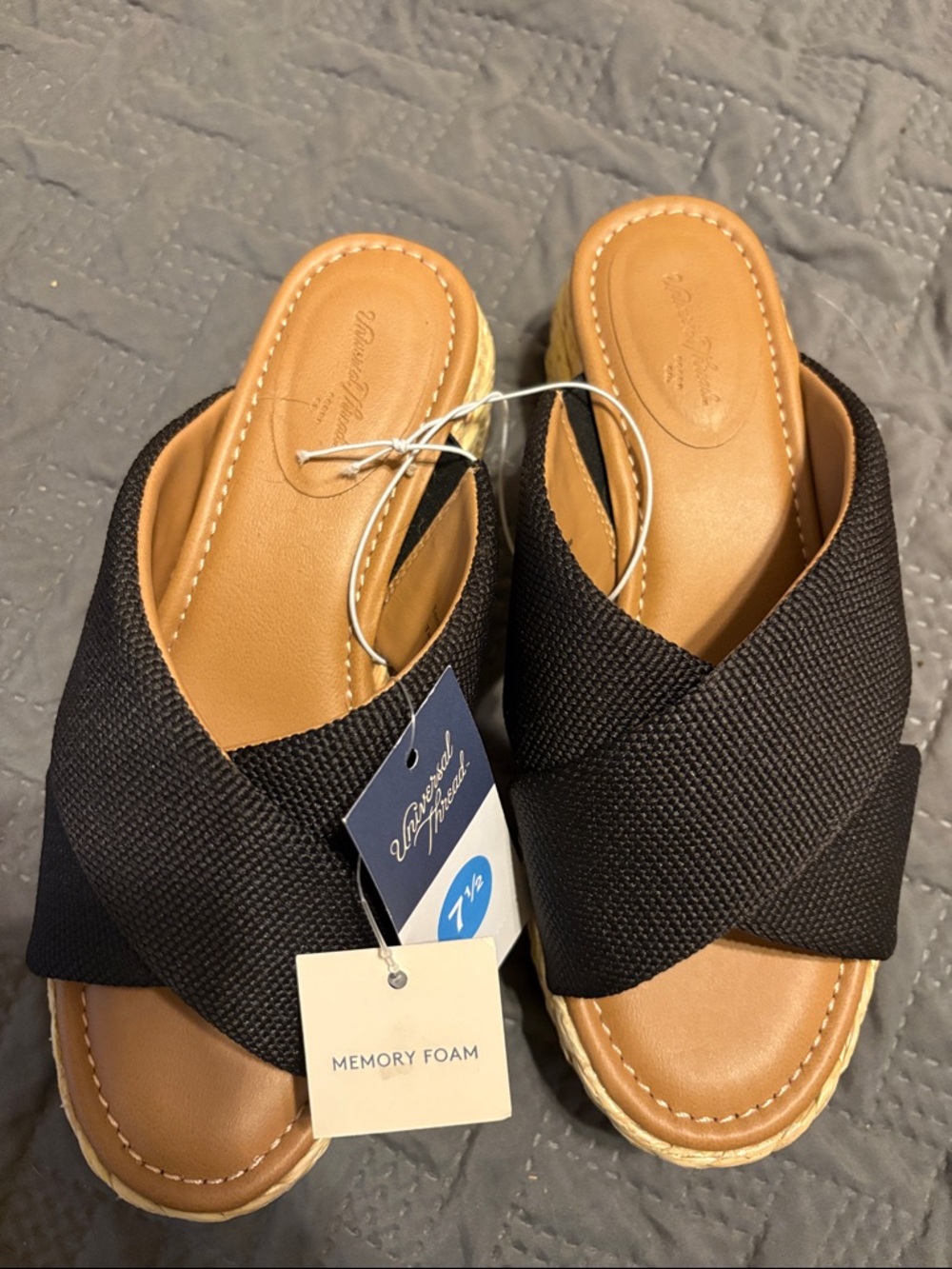 Universal Thread Black Crisscross Platform Mules